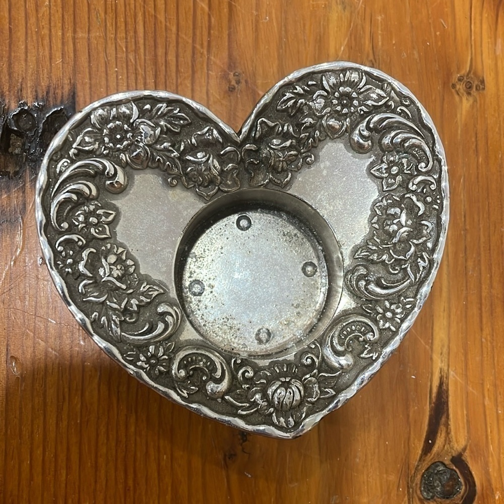 Vintage Brighton Heart Shaped Tealight Candle Holder Embossed Floral Flowers